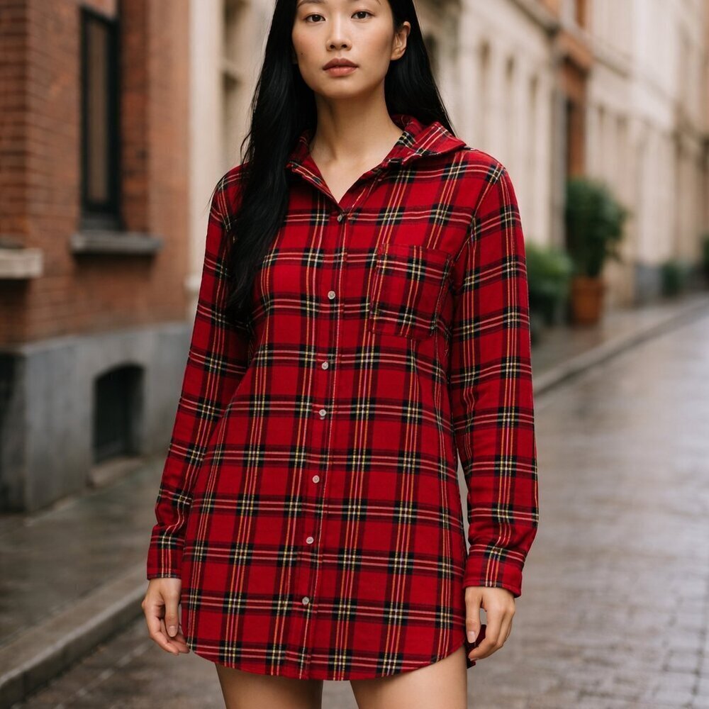 Laura Ashley Women's Large Nightshirt Red Plaid Flannel Long Sleeve Knee Length